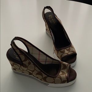 Authentic Coach shoes size 6 1/2 M